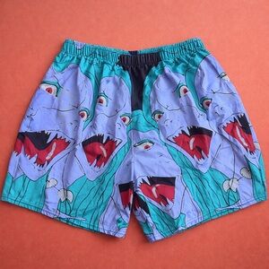 Kikillo “3 Girls 2” Graphic Shorts Size L Streetwear Horror Art